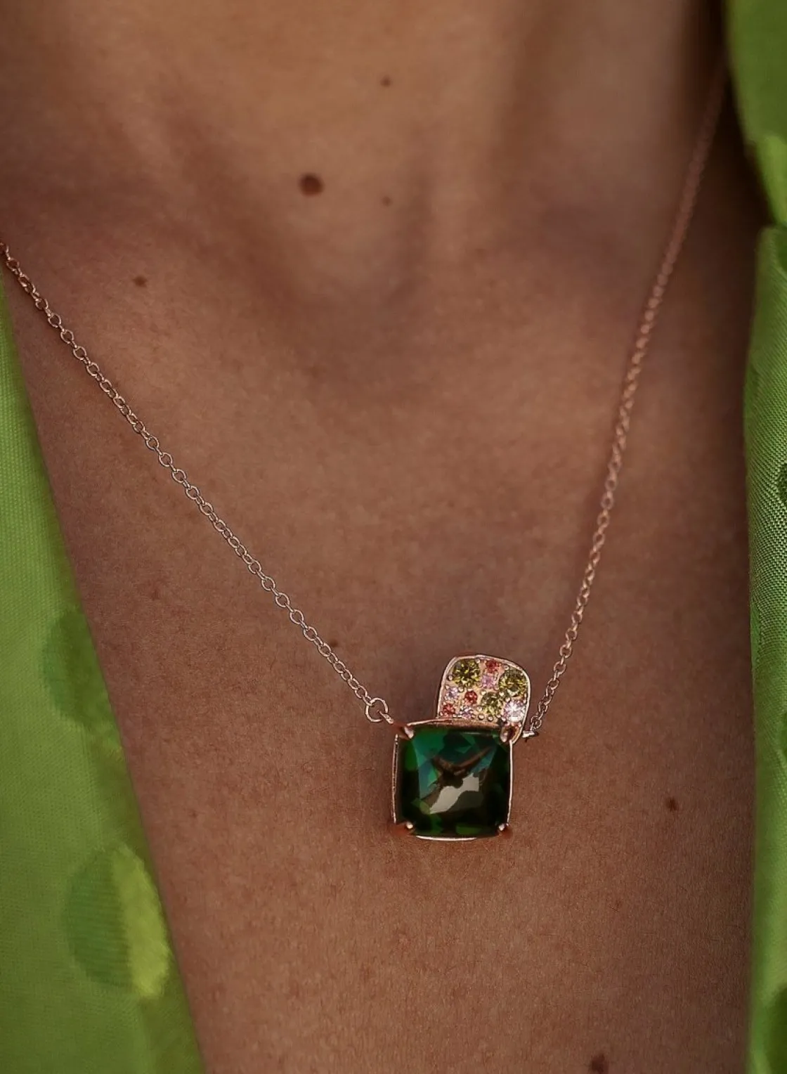 Collares Con Piedras | LINEARGENT Collares con piedras en plata baño en rosa tono verde