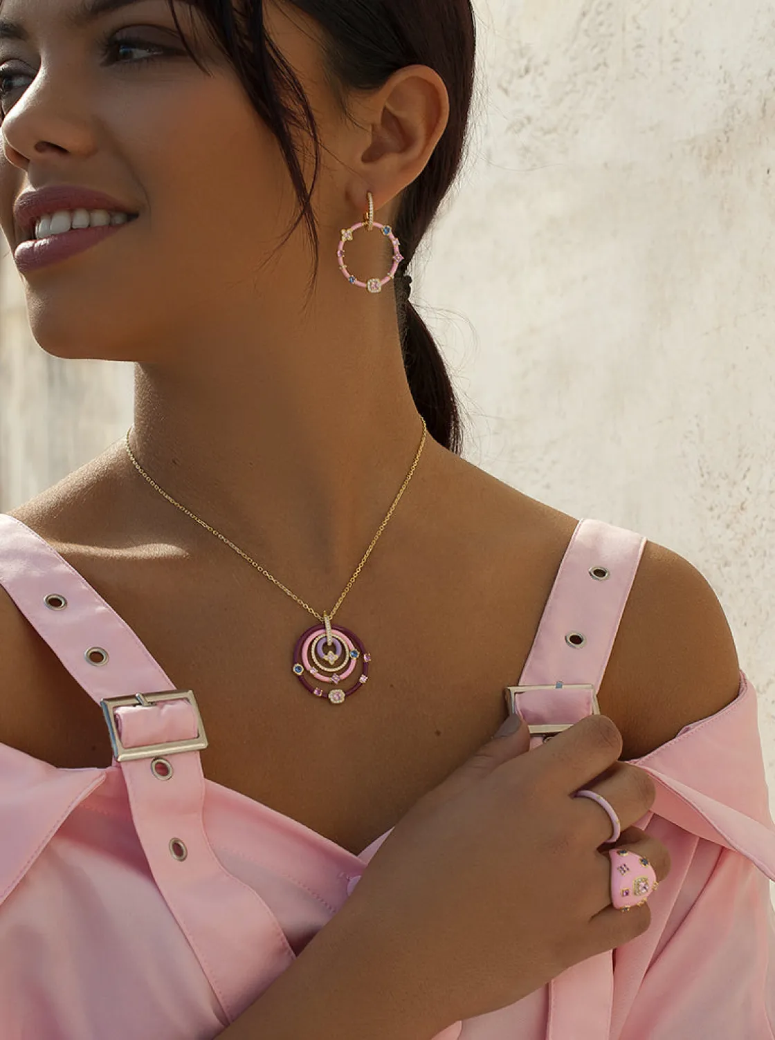 Collares Con Piedras | LINEARGENT Collares con piedras formados por círculos de esmalte