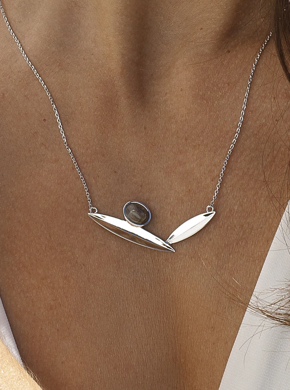 Collares Con Piedras | LINEARGENT Collares con piedras labradorita en diseño de hojas