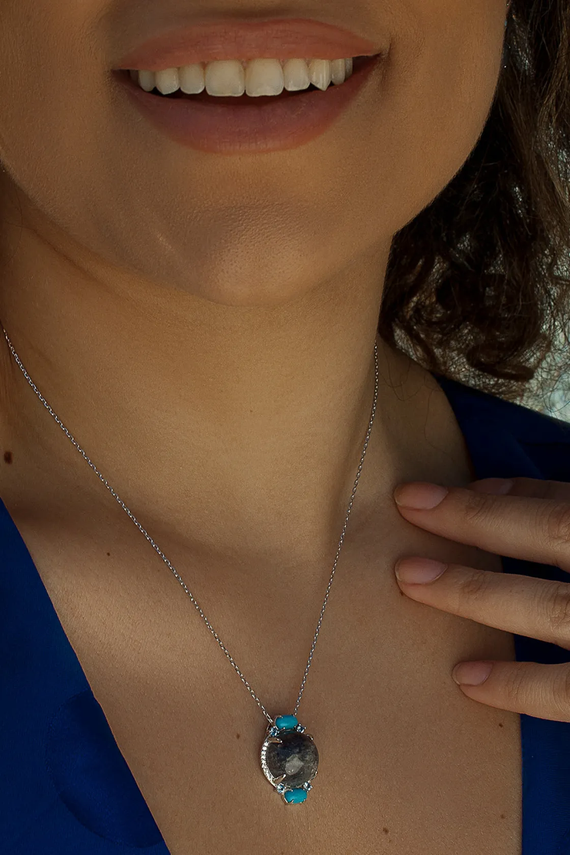 Collares Con Piedras | LINEARGENT Collares con piedras naturales diseño circular con circonitas