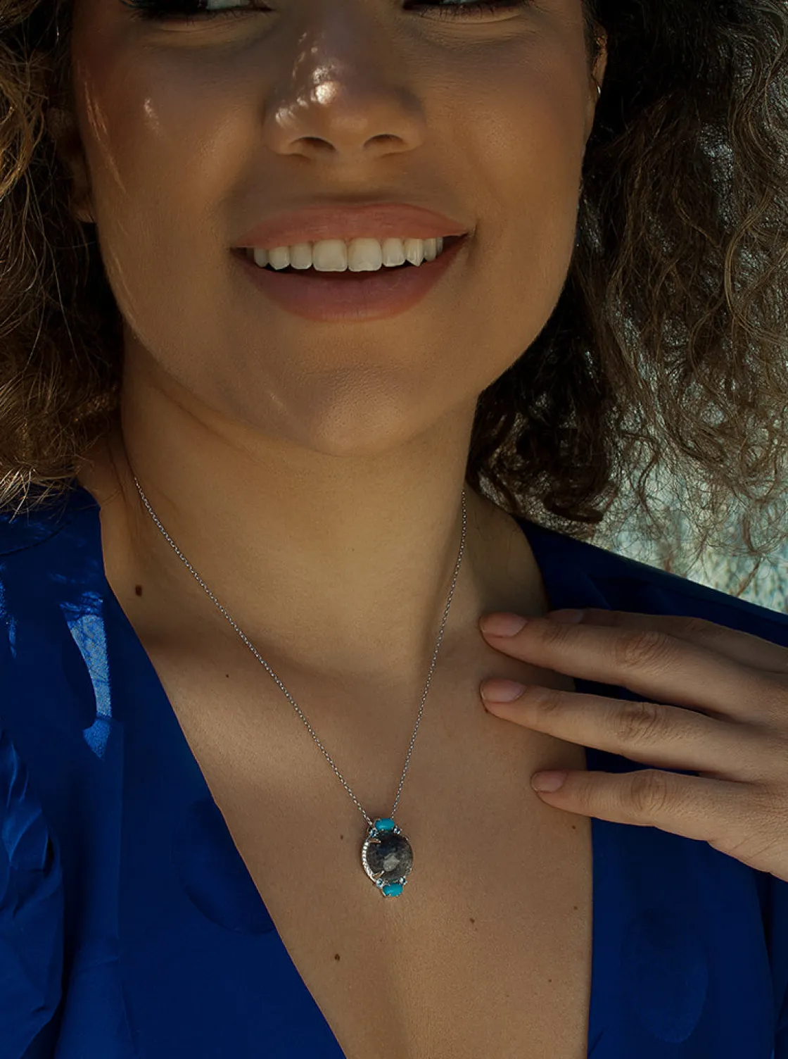 Collares Con Piedras | LINEARGENT Collares con piedras naturales diseño circular con circonitas