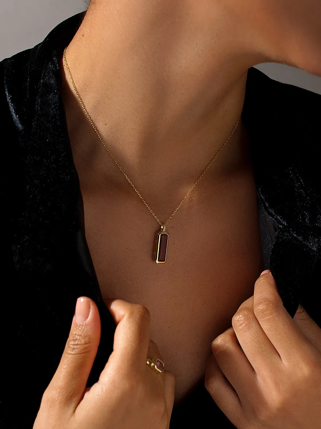 Colgantes Pequeños | LINEARGENT Collares con piedras talla radiante tono rosa