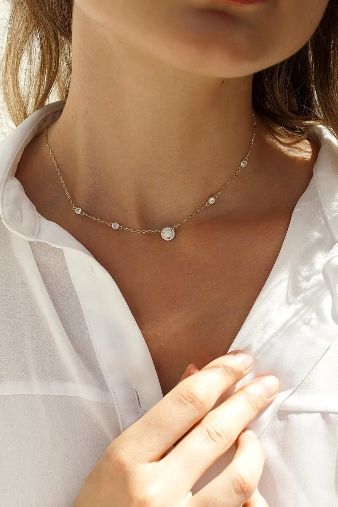 Collares Con Mini Colgantes | Collares Cortos | LINEARGENT Collares cortos diseño de circonitas y motivo de ópalo