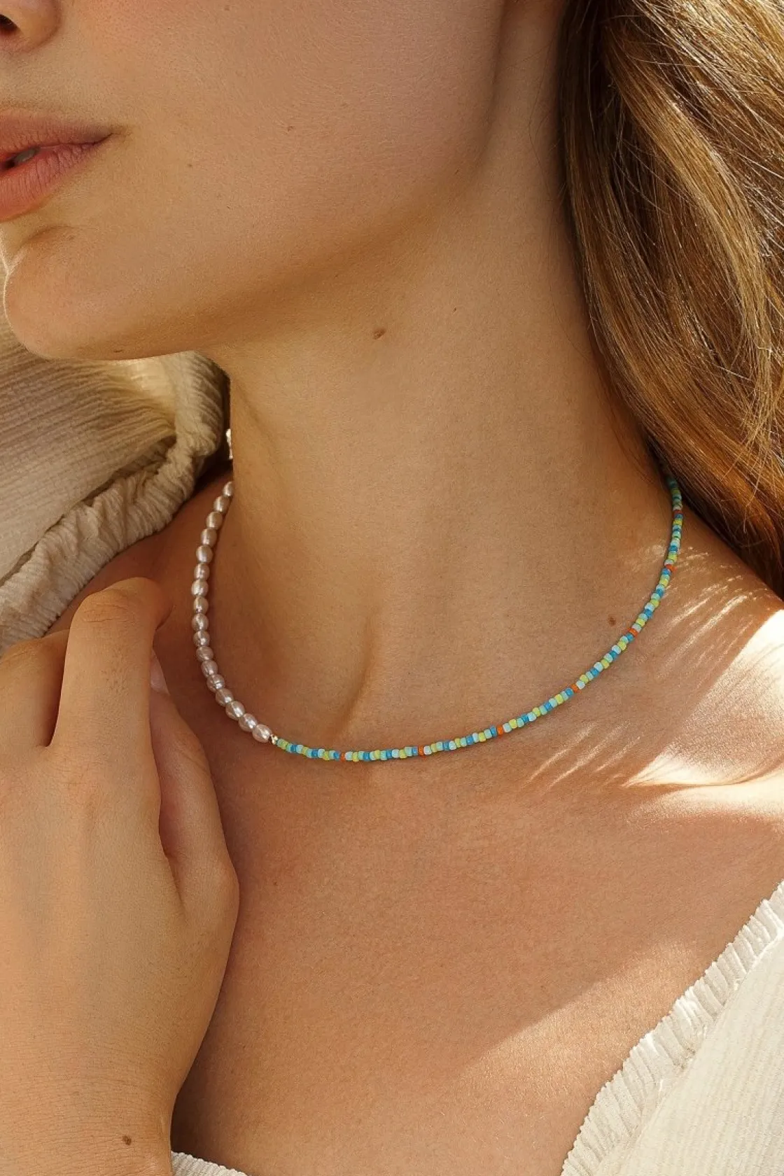 Colgante Perlas | Collares Cortos | LINEARGENT Collares cortos diseño dividido de perlas y bolas