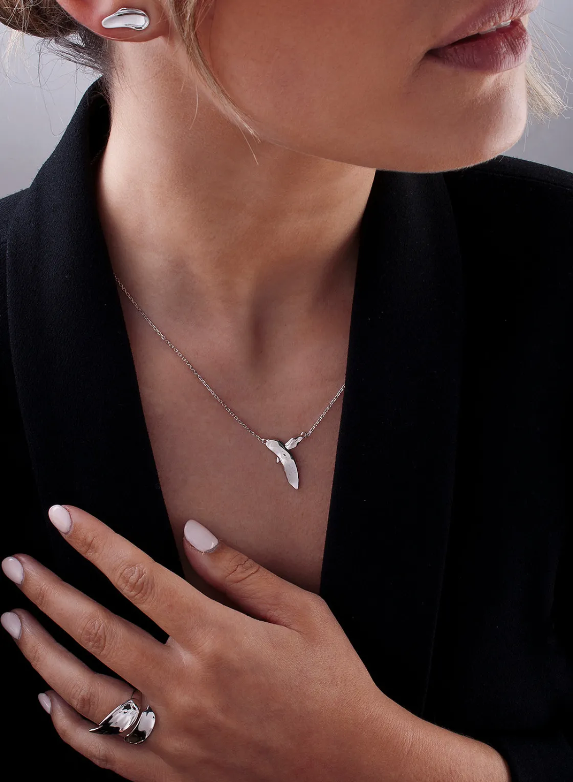 Colgantes Pequeños | Collares Cortos | LINEARGENT Collares plata originales diseño cruzado líquido