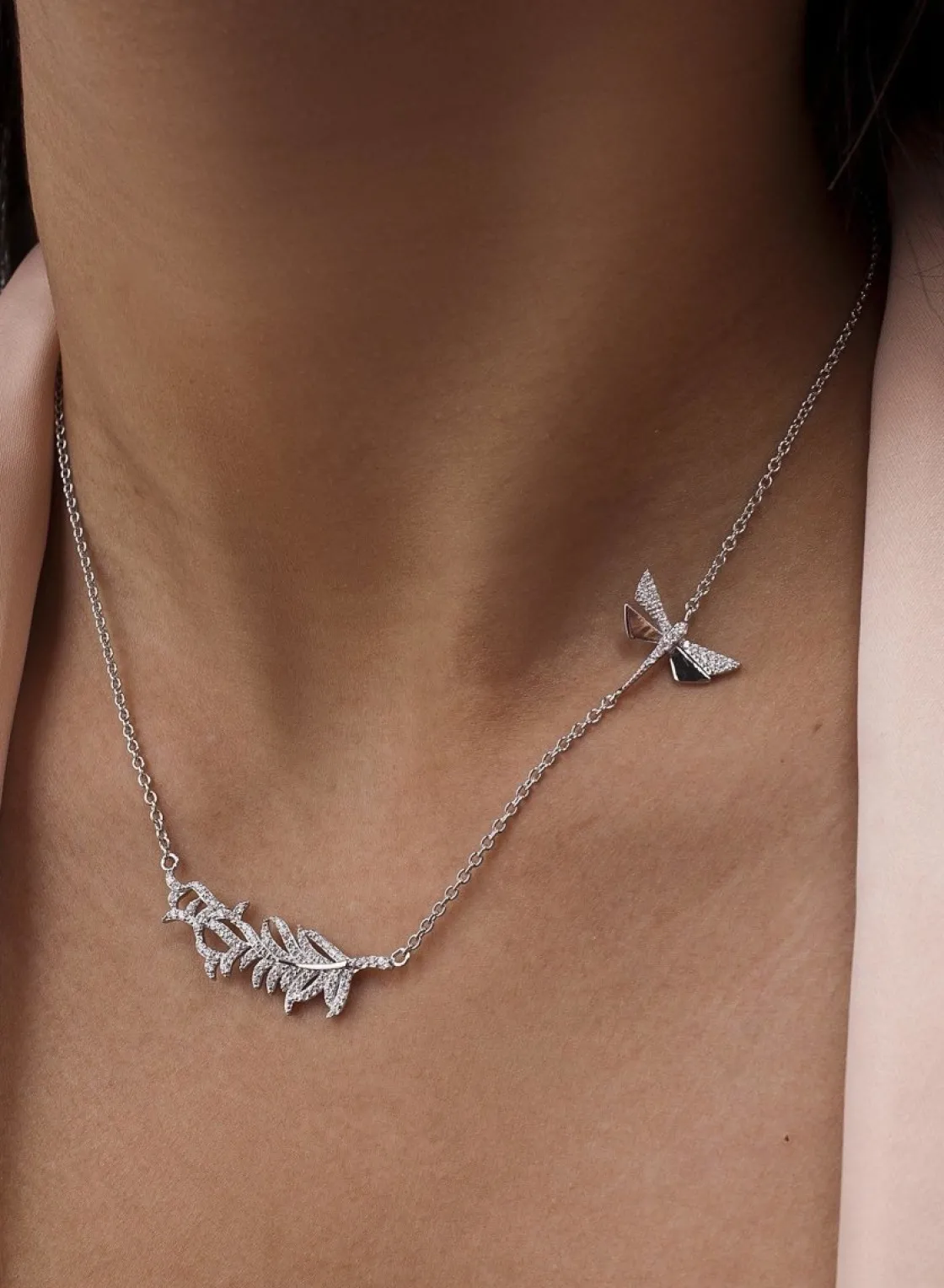 Collares Plata Originales | LINEARGENT Collares plata originales diseño rama y libélula