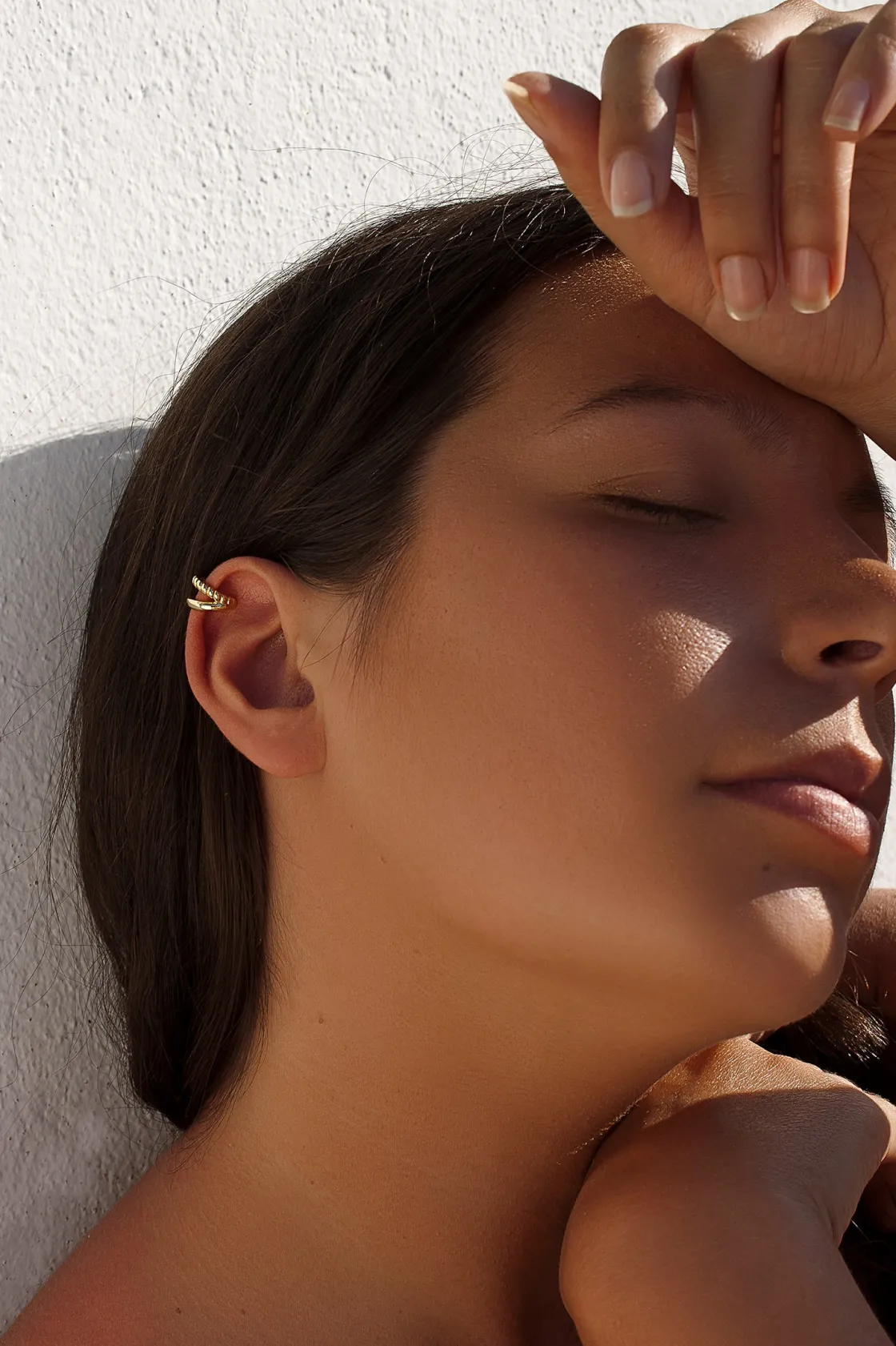 Ear Cuff | LINEARGENT Ear cuff en plata bañda en oro diseño trenzado