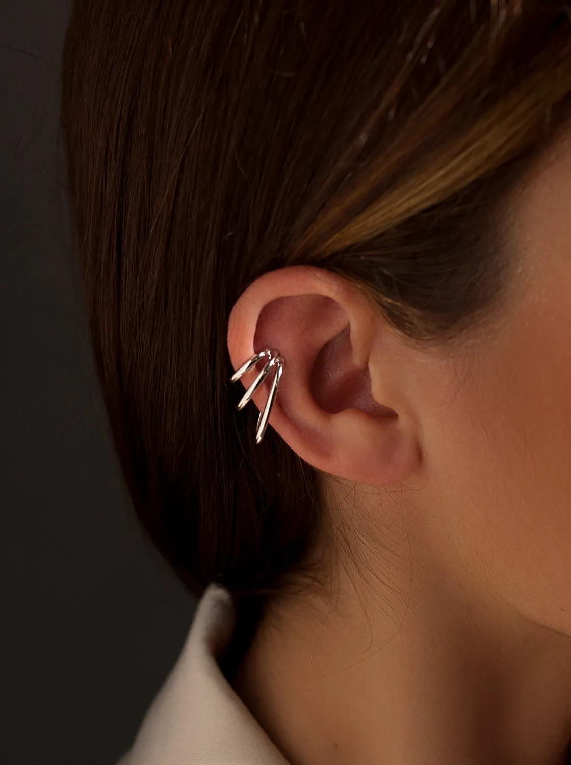 Ear Cuff | LINEARGENT Ear cuff formado por tres aros separados en plata
