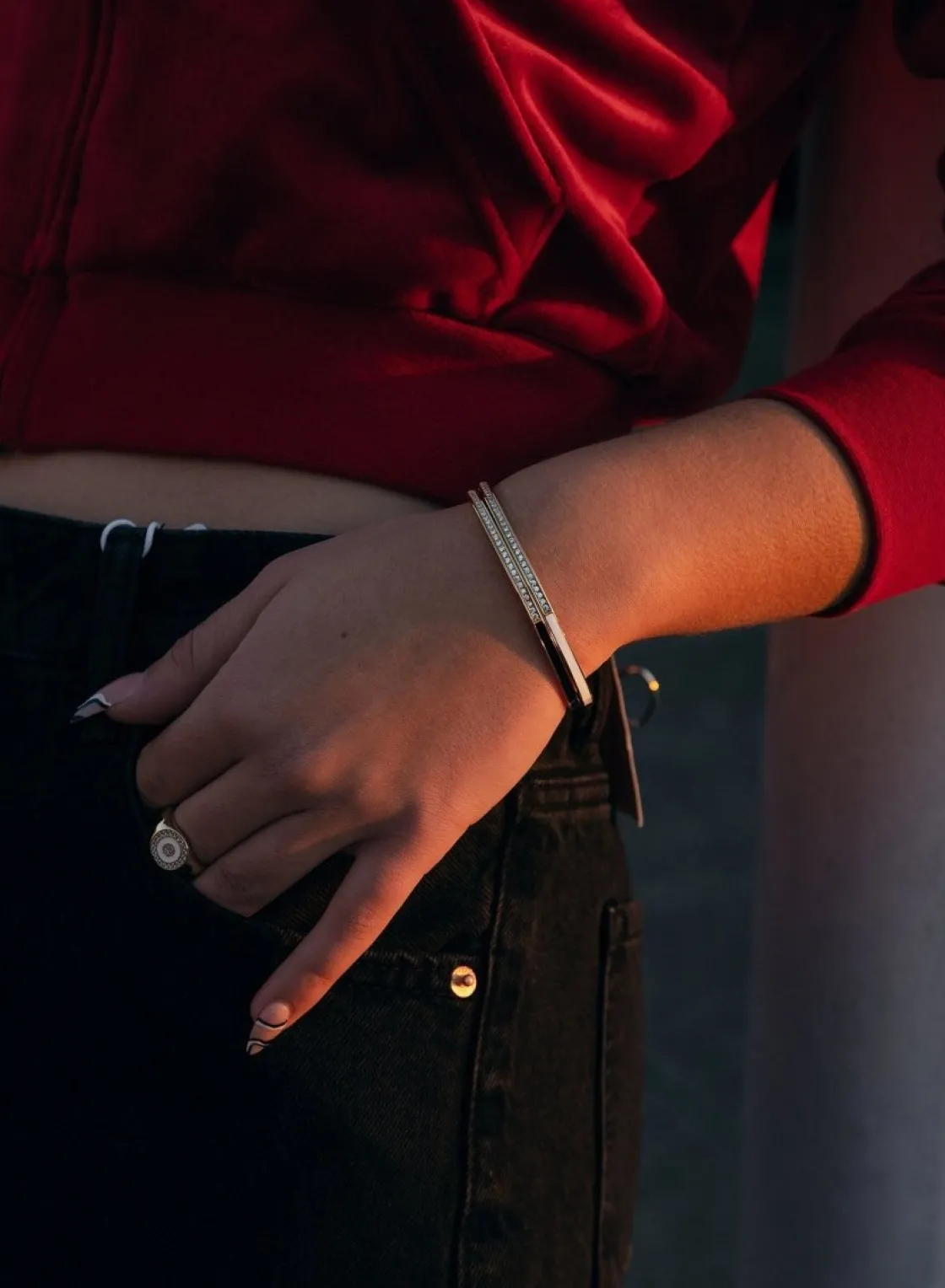 Pulseras Esclavas | LINEARGENT Esclavas de plata diseño fino esmalte blanco y circonitas