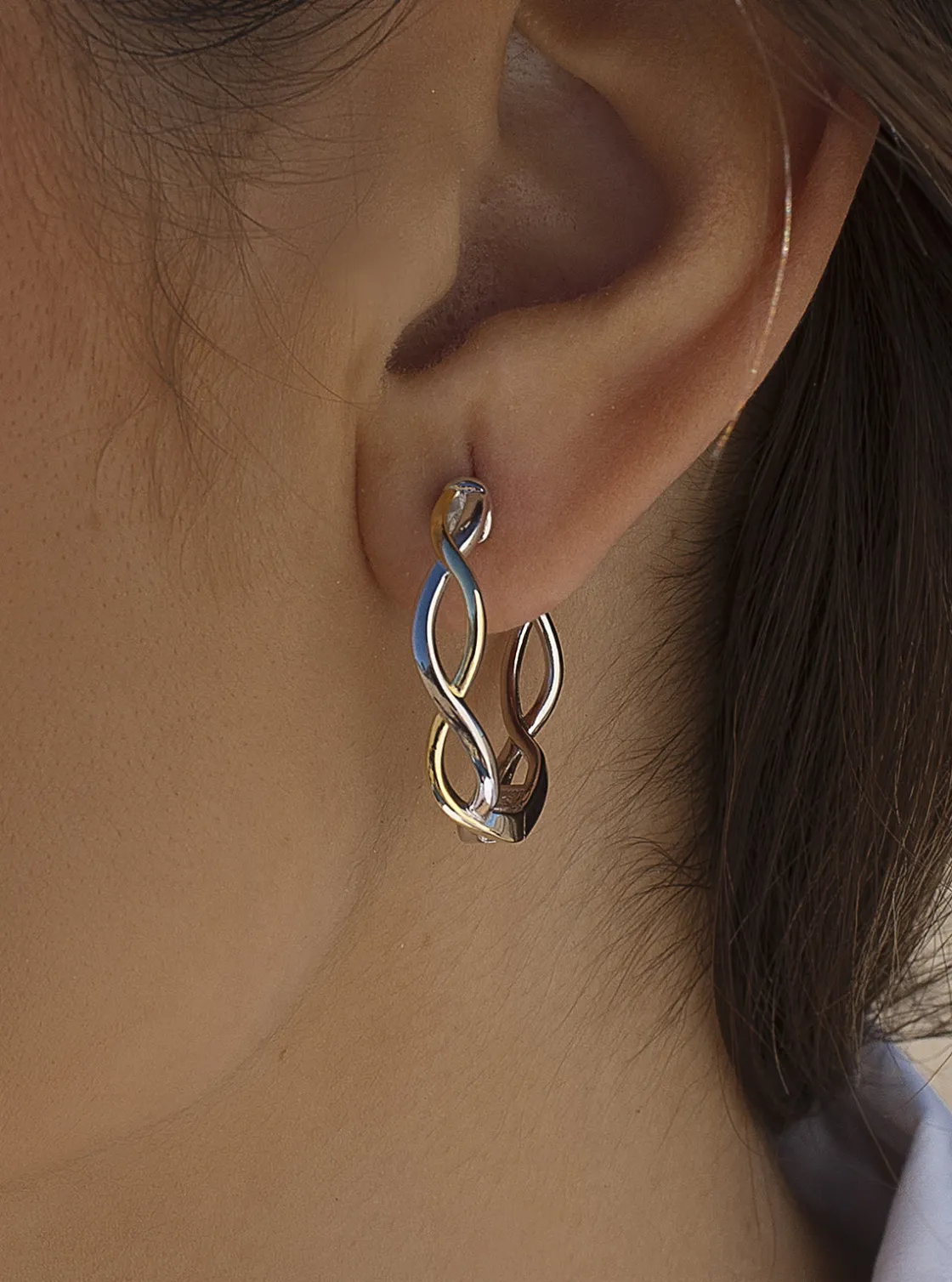 Pendientes Bicolor | Pendientes Aro | LINEARGENT Pendientes aro bicolor diseño entrelazado