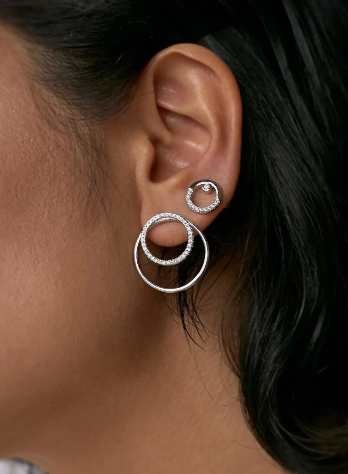 Pendientes Aro | LINEARGENT Pendientes aro con doble círculo de plata lisa y circonitas