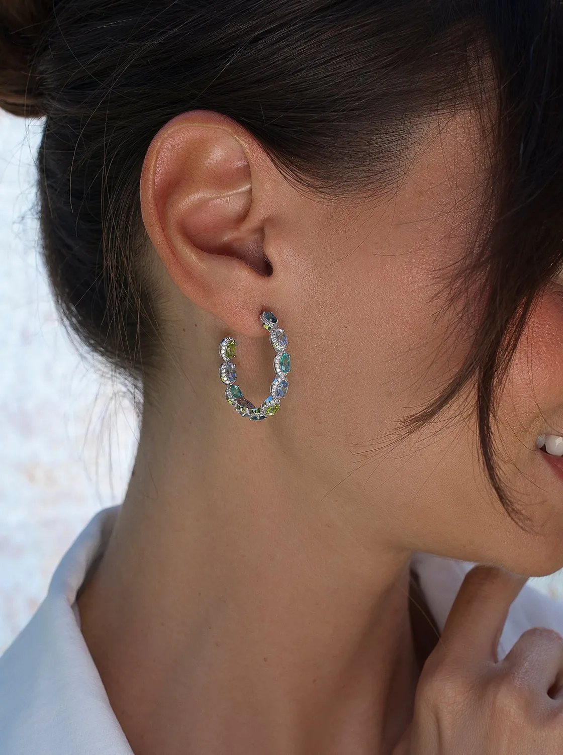 Pendientes Aro | LINEARGENT Pendientes aro con piedras en tono azul y circonitas