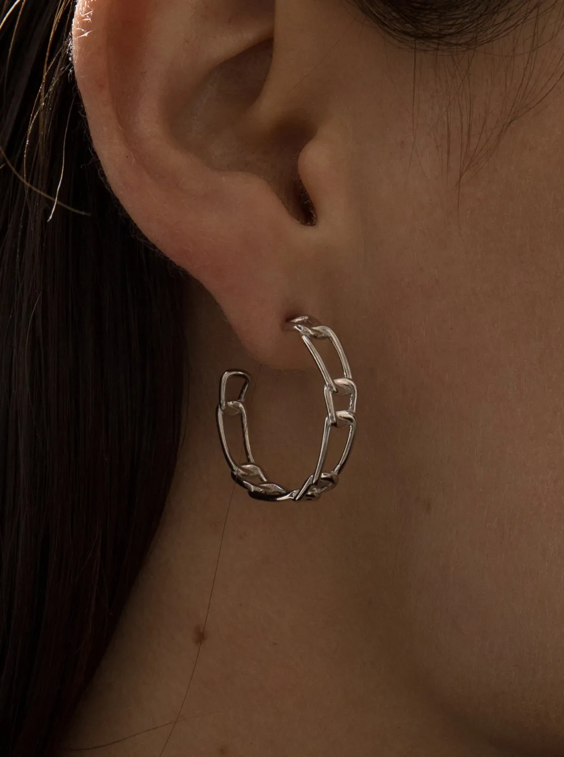 Pendientes Aro | LINEARGENT Pendientes aro de plata diseño encadenado