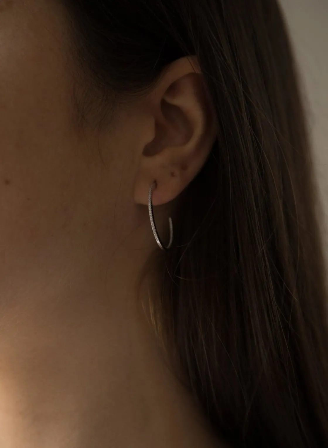 Pendientes Aro | LINEARGENT Pendientes aro de plata mini engaste circonitas blancas modelo grande