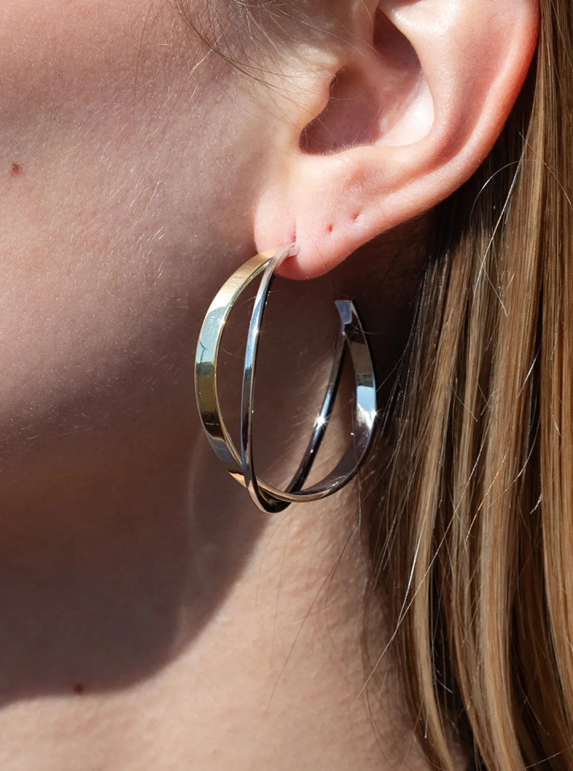 Pendientes Bicolor | Pendientes Aro | LINEARGENT Pendientes aro diseño bicolor con doble raíl entrecruzados