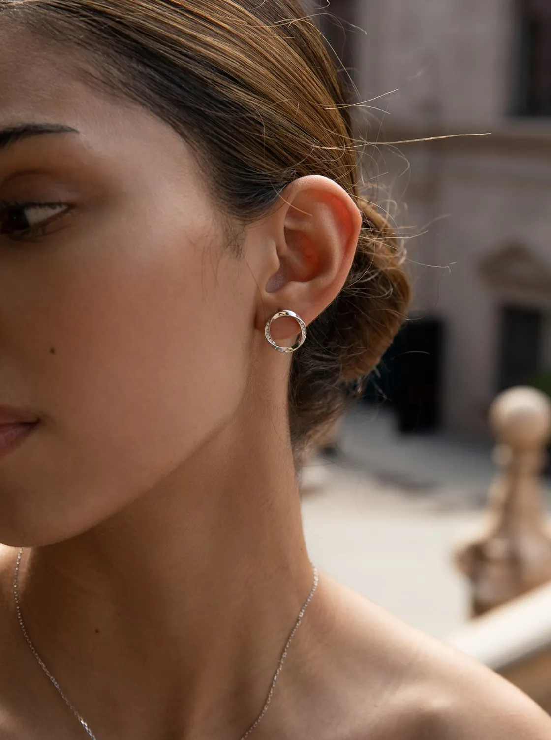 Pendientes Aro | LINEARGENT Pendientes aro diseño envolvente con circonitas