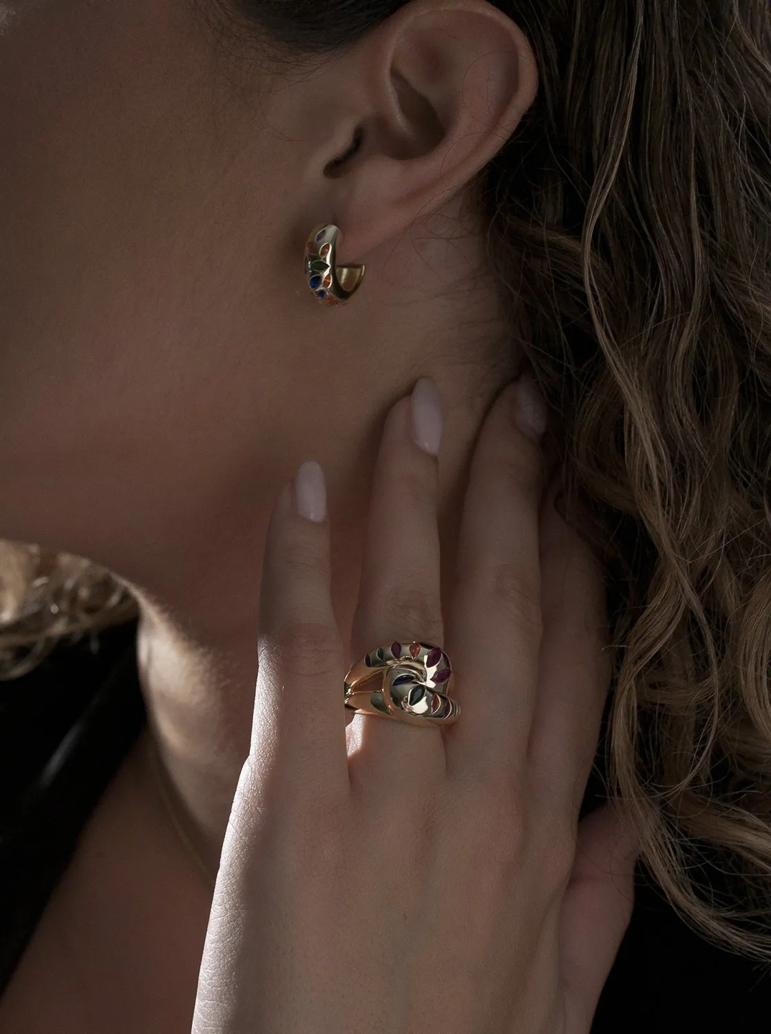 Pendientes De Piedras De Colores | Pendientes Aro | LINEARGENT Pendientes aro diseño mosaico multicolor