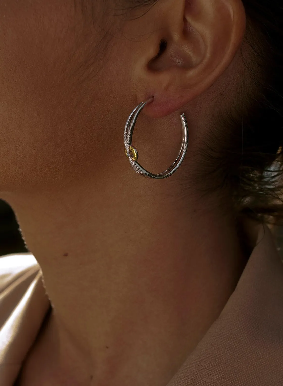 Pendientes Bicolor | Pendientes Aro | LINEARGENT Pendientes aro motivo circular central con circonitas