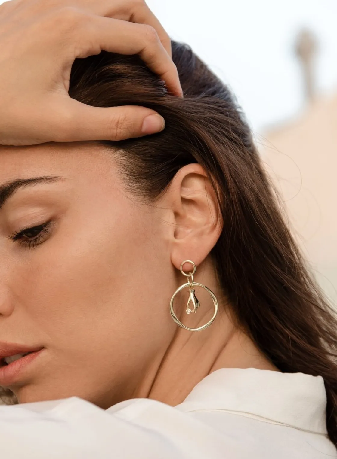 Pendientes Con Colgantes | Pendientes Aro | LINEARGENT Pendientes aros con colgantes diseño charm de mano y circonita