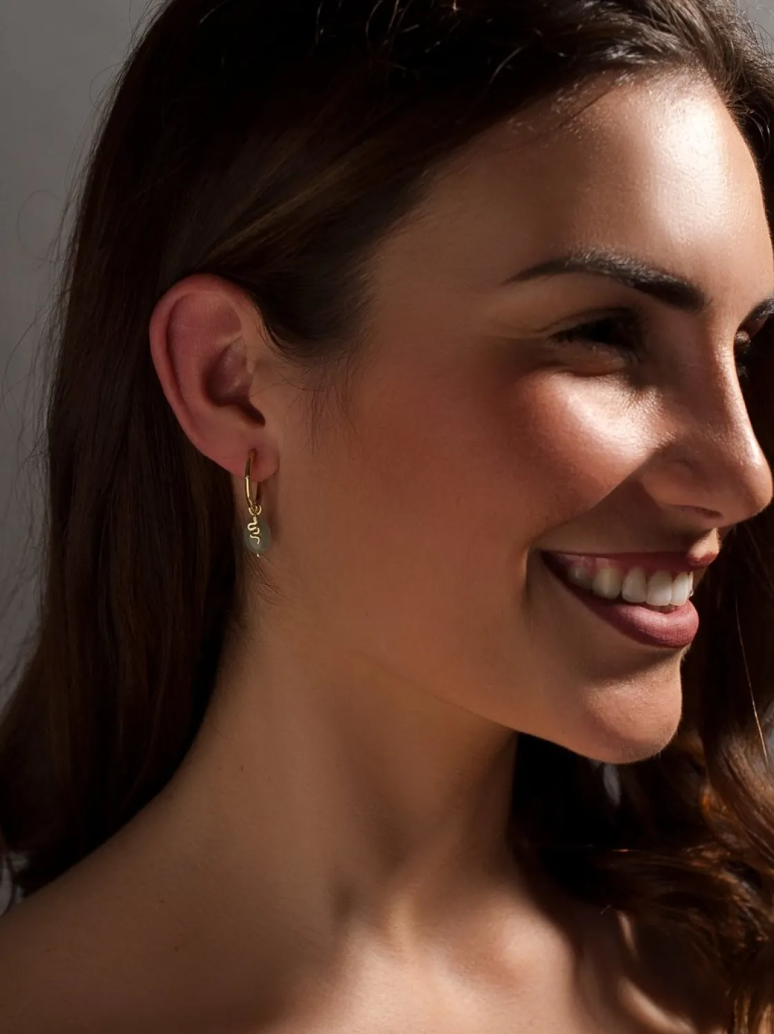 Pendientes Con Colgantes | Pendientes Aro | LINEARGENT Pendientes aros con colgantes diseño charm de serpiente y aventurina