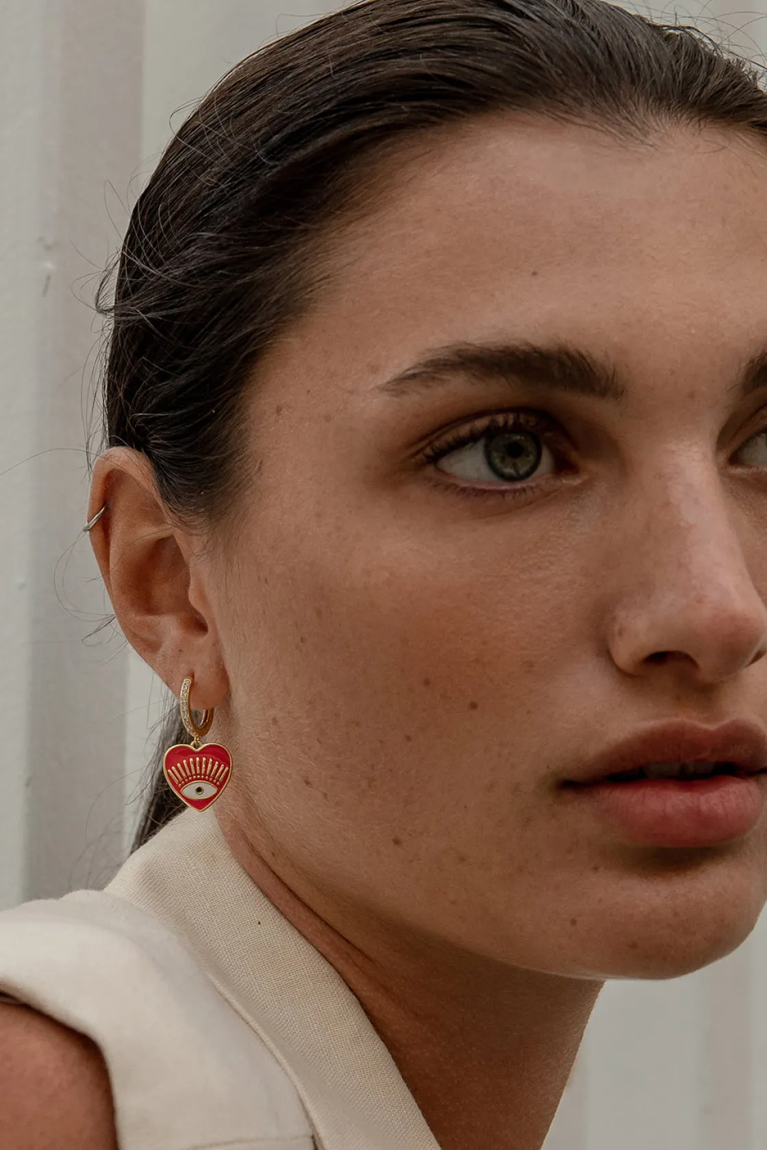 Pendientes Con Colgantes | LINEARGENT Pendientes aros con colgantes diseño corazón en esmalte rojo
