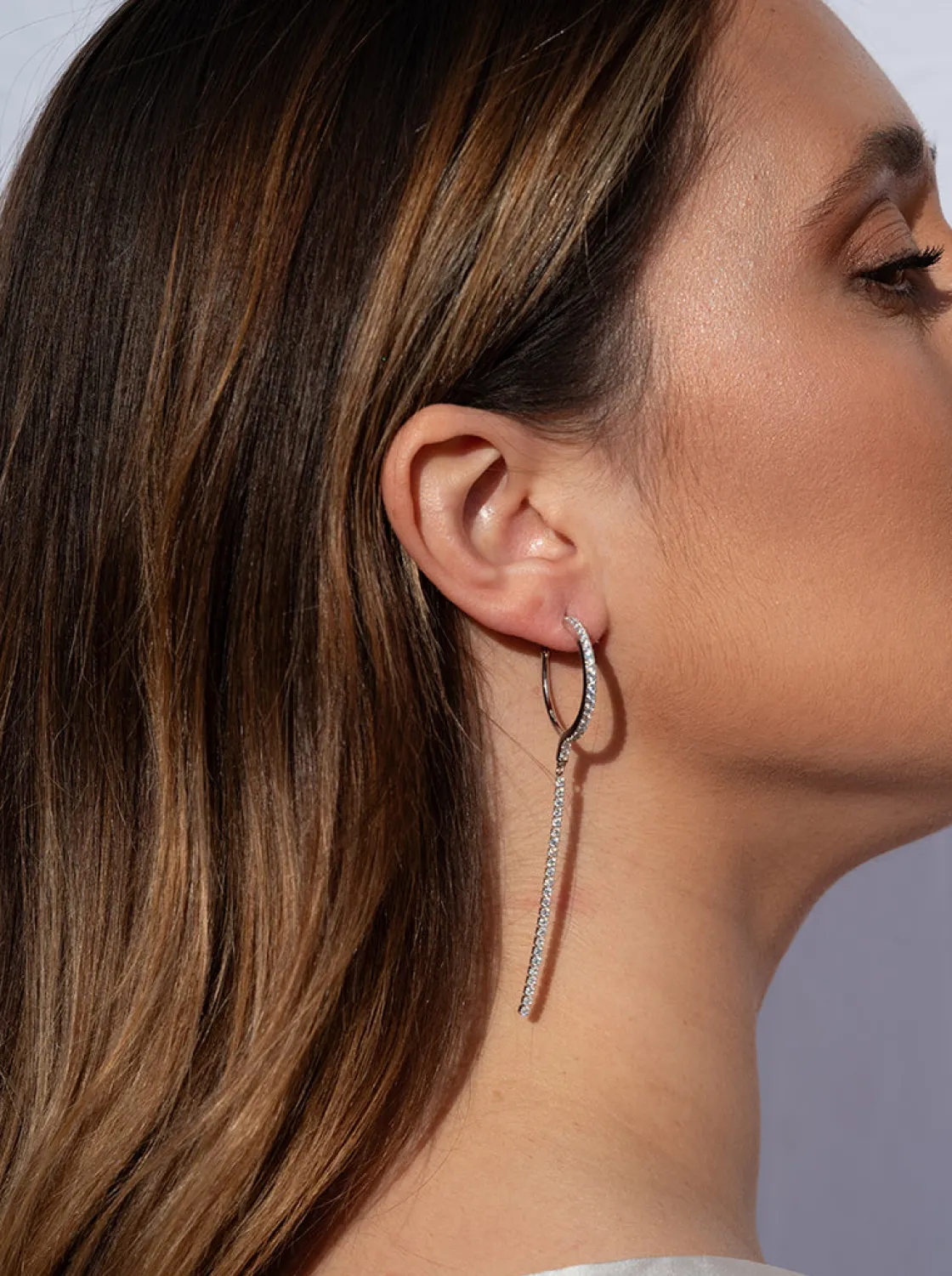 Pendientes Largos | Pendientes Con Colgantes | LINEARGENT Pendientes aros con colgantes diseño tira de circonitas