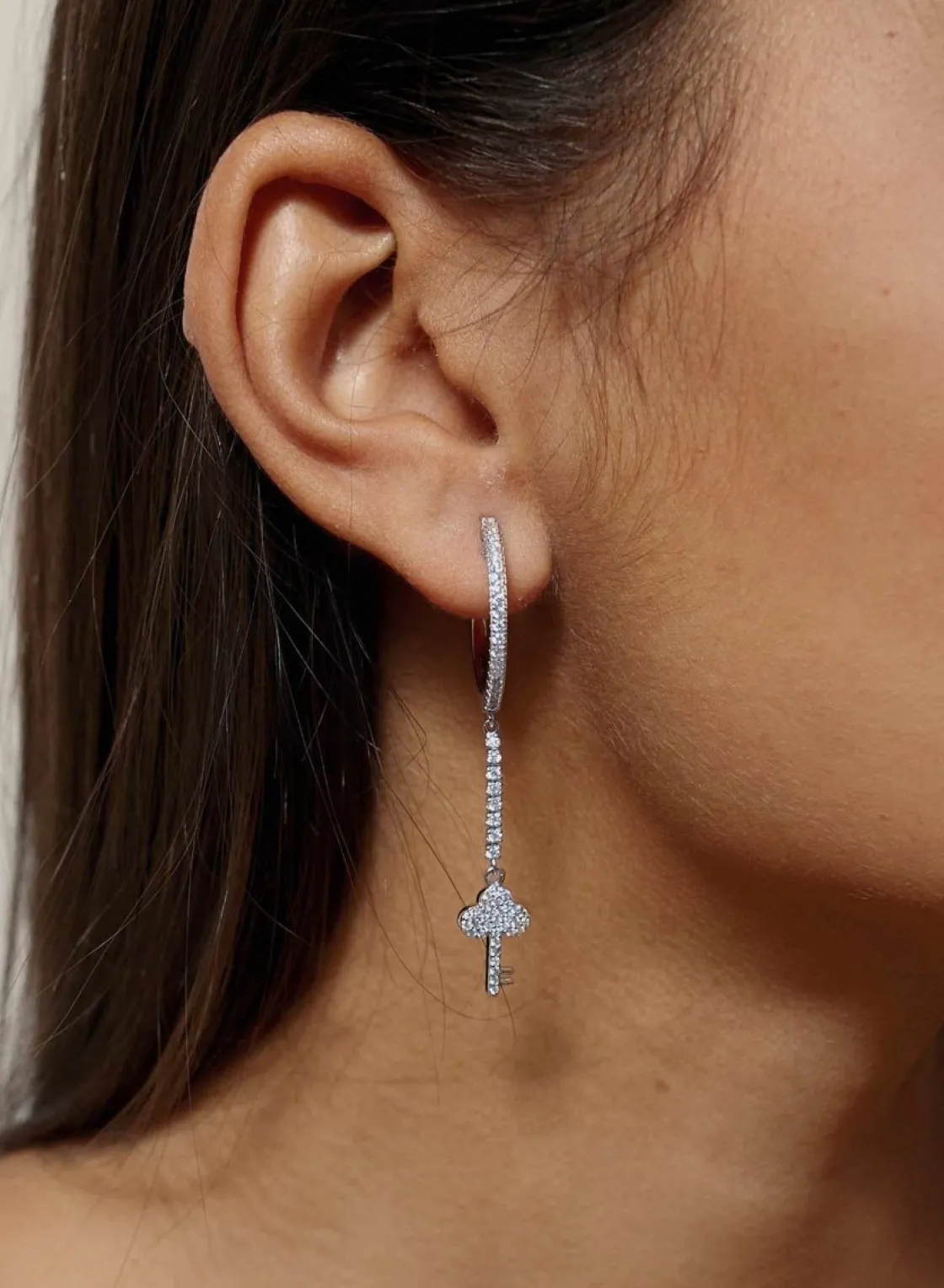 Pendientes Aro | LINEARGENT Pendientes aros con colgantes plata con llave de circonita