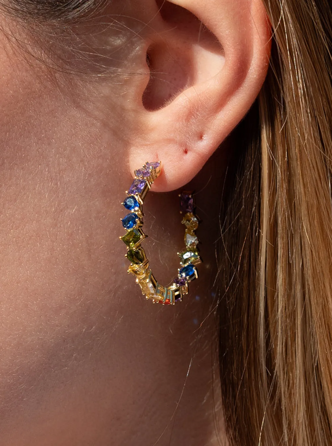 Pendientes Aro | LINEARGENT Pendientes aros con piedras multiforma en tonos brillantes