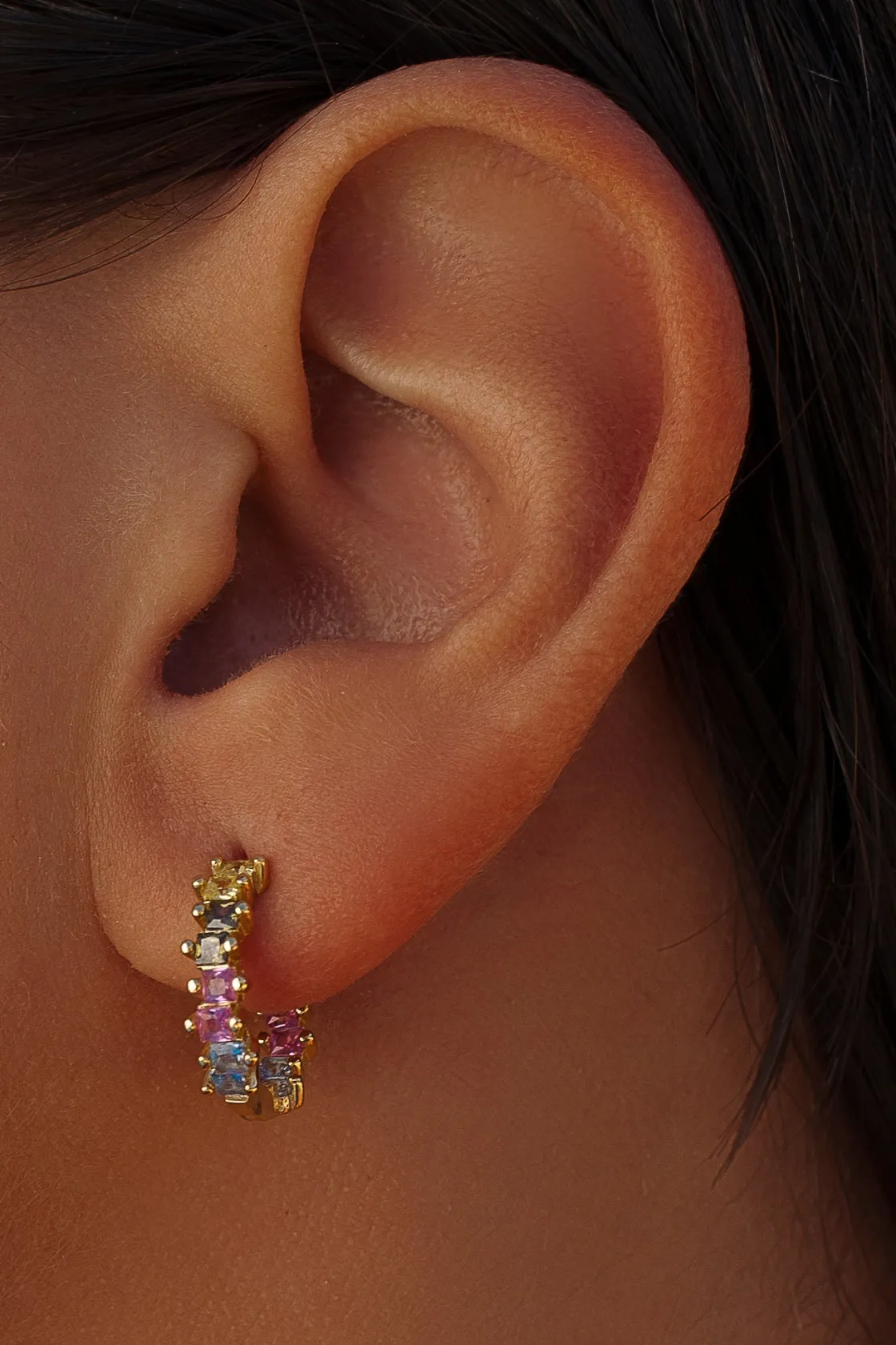 Pendientes De Piedras De Colores | Pendientes Aro | LINEARGENT Pendientes aros con piedras pequeñas multicolores