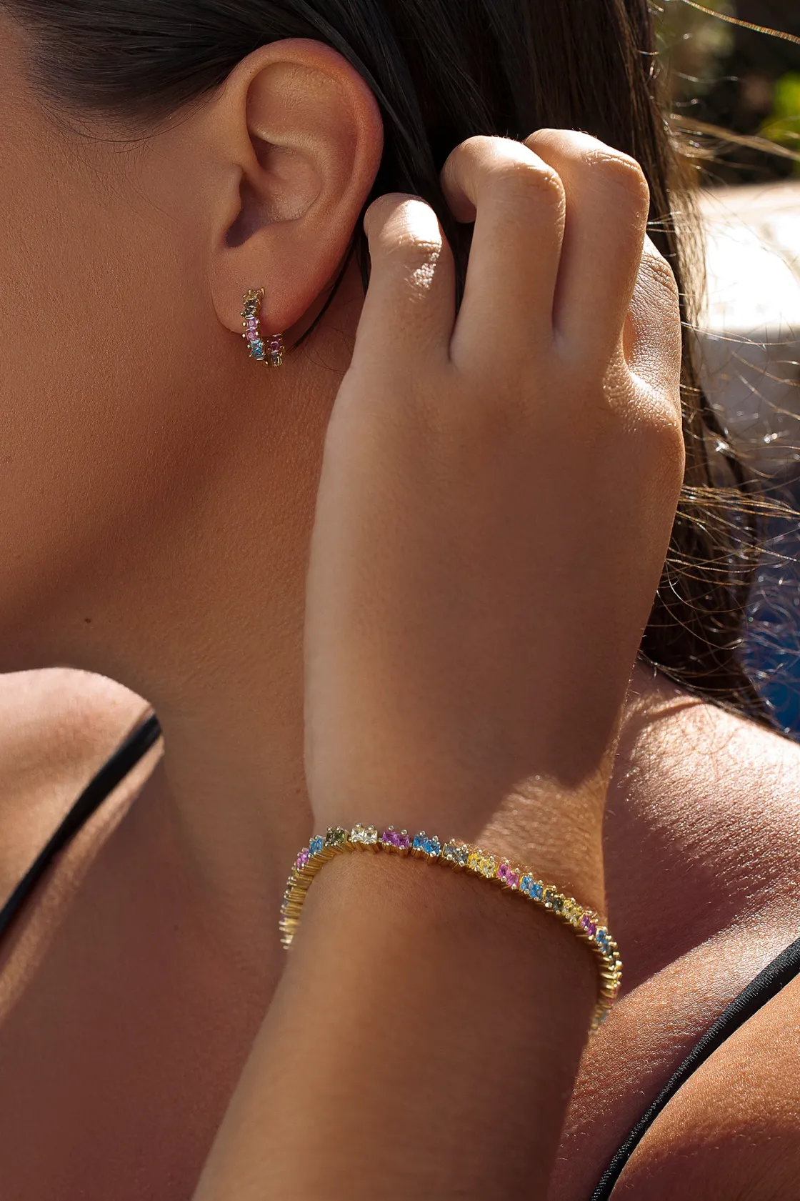 Pendientes De Piedras De Colores | Pendientes Aro | LINEARGENT Pendientes aros con piedras pequeñas multicolores
