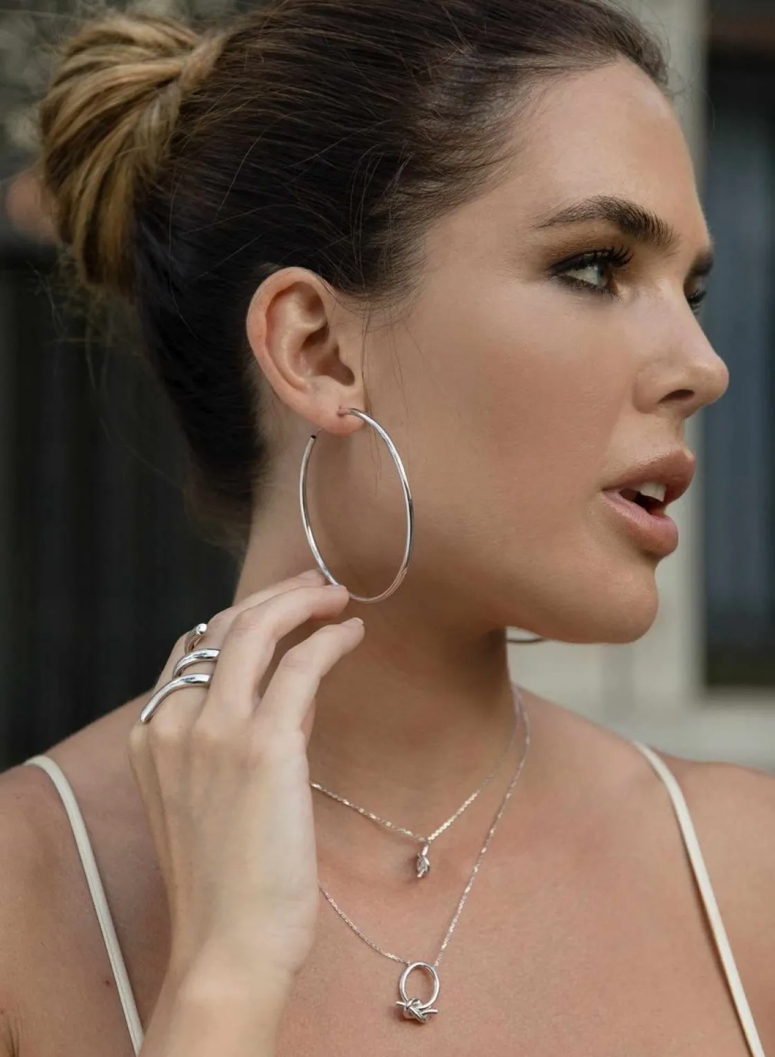 Pendientes Aro | LINEARGENT Pendientes aros grandes diseño tubular de plata lisa y cierre oculto