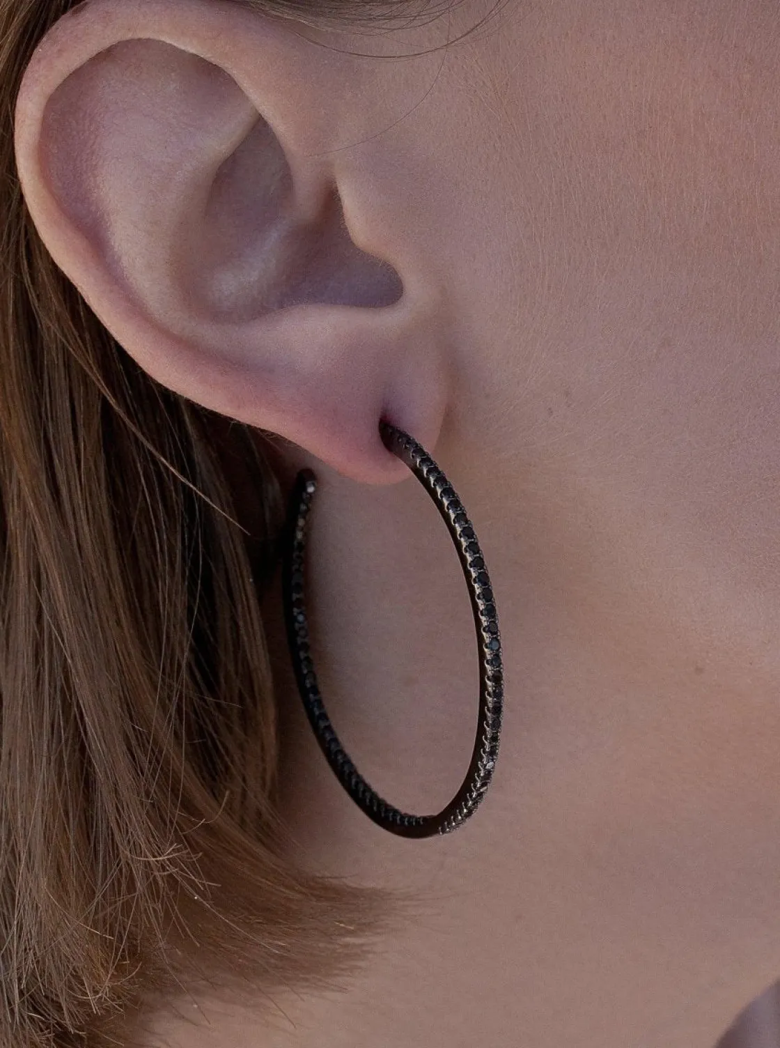 Pendientes Aro | LINEARGENT Pendientes aros grandes doble raíl de circonitas negras diseño cuadrado y baño de rutenio