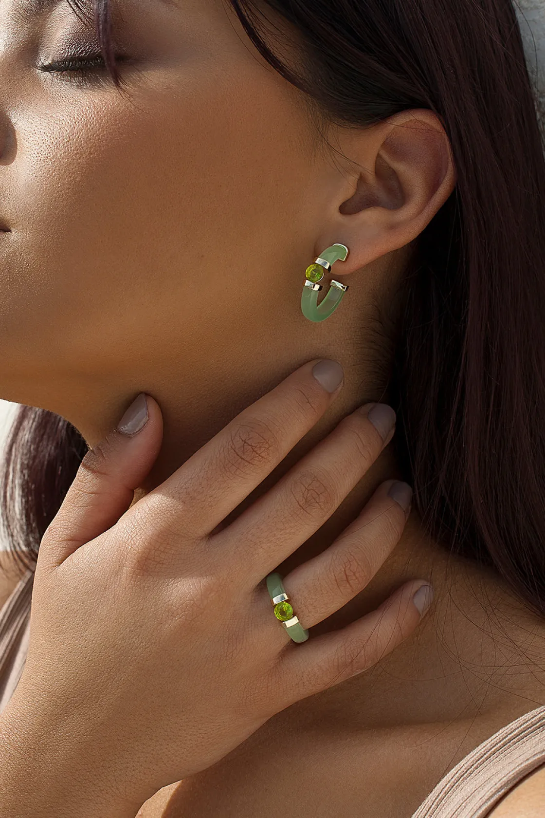 Pendientes Aro | LINEARGENT Pendientes aros originales detalle central cuarzo adamantino verde