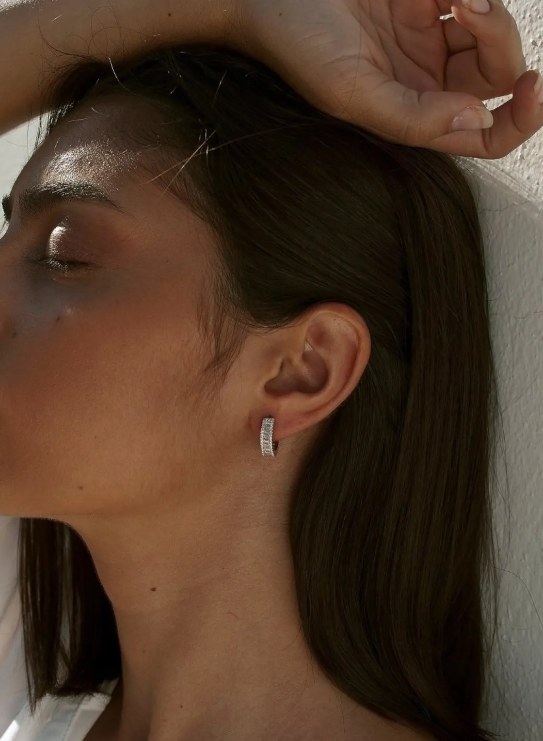 Pendientes Aro | LINEARGENT Pendientes aros pequeños con diseño total de circonita