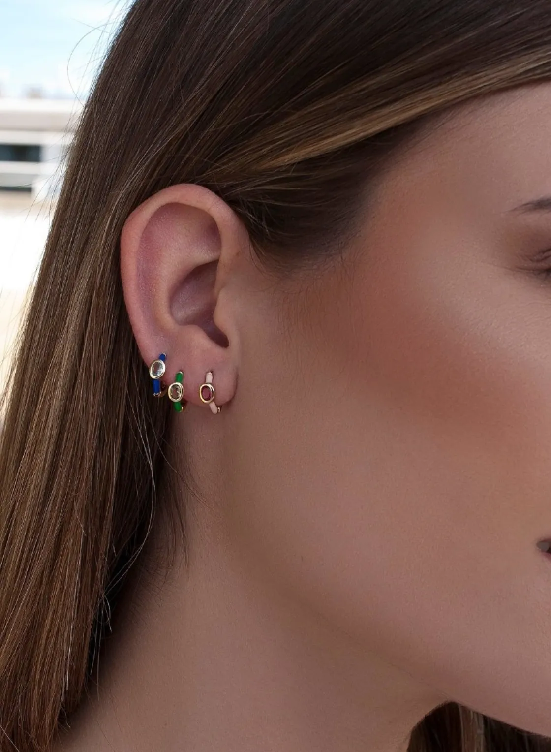 Pendientes Pequeños | Pendientes Aro | LINEARGENT Pendientes aros pequeños diseño cuarzo adamantino central y esmalte verde
