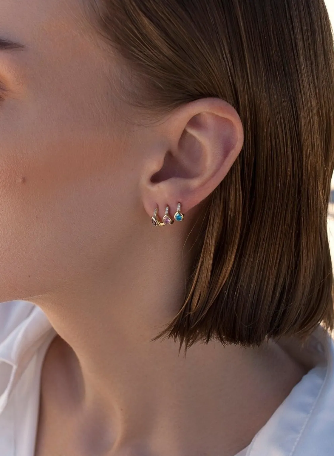 Pendientes Pequeños | LINEARGENT Pendientes aros pequeños diseño lágrima fucsia y circonitas