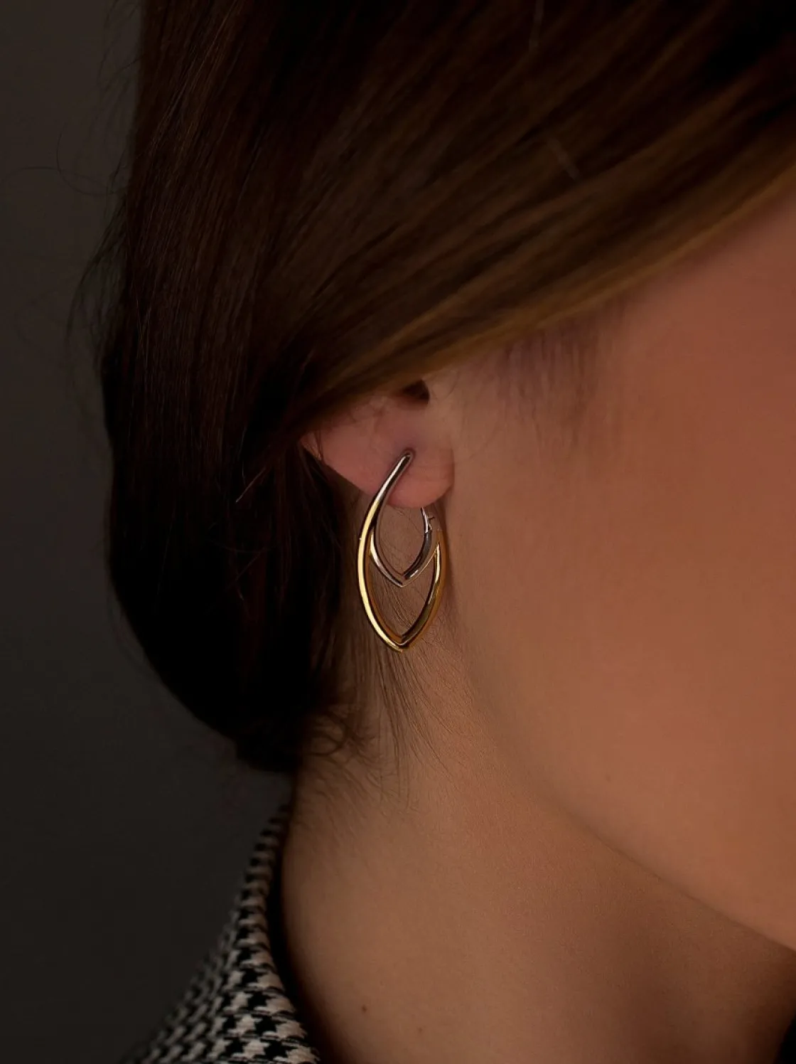 Pendientes Originales | LINEARGENT Pendientes bicolor estilo flecha diseño ovalado