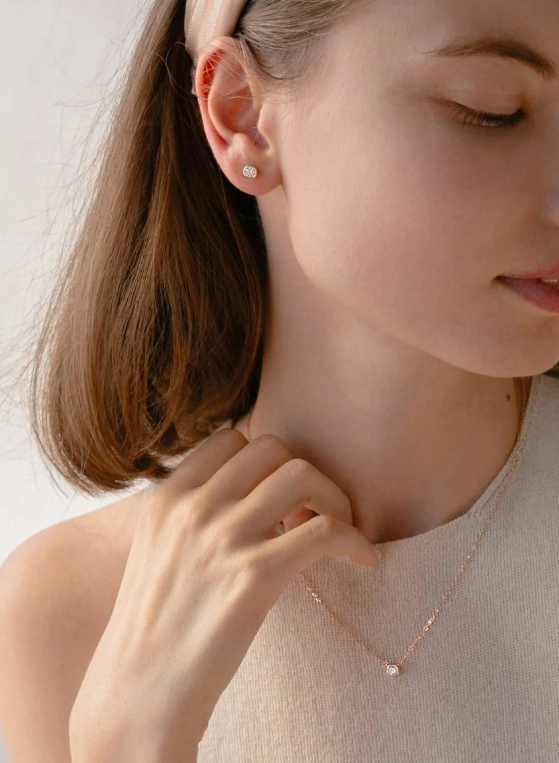 Pendientes Pequeños | LINEARGENT Pendientes botón diseño de circonita bañados en oro rosa