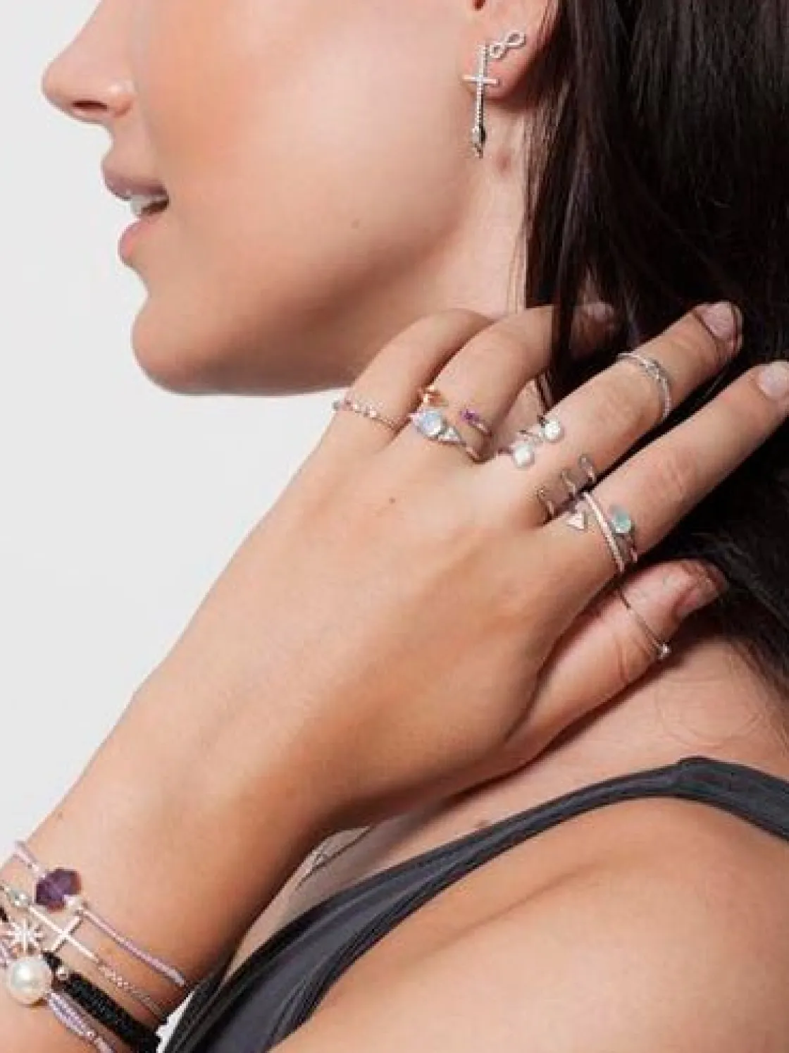 Pendientes Pequeños | LINEARGENT Pendientes brillantes pequeños motivo infinito con circonitas