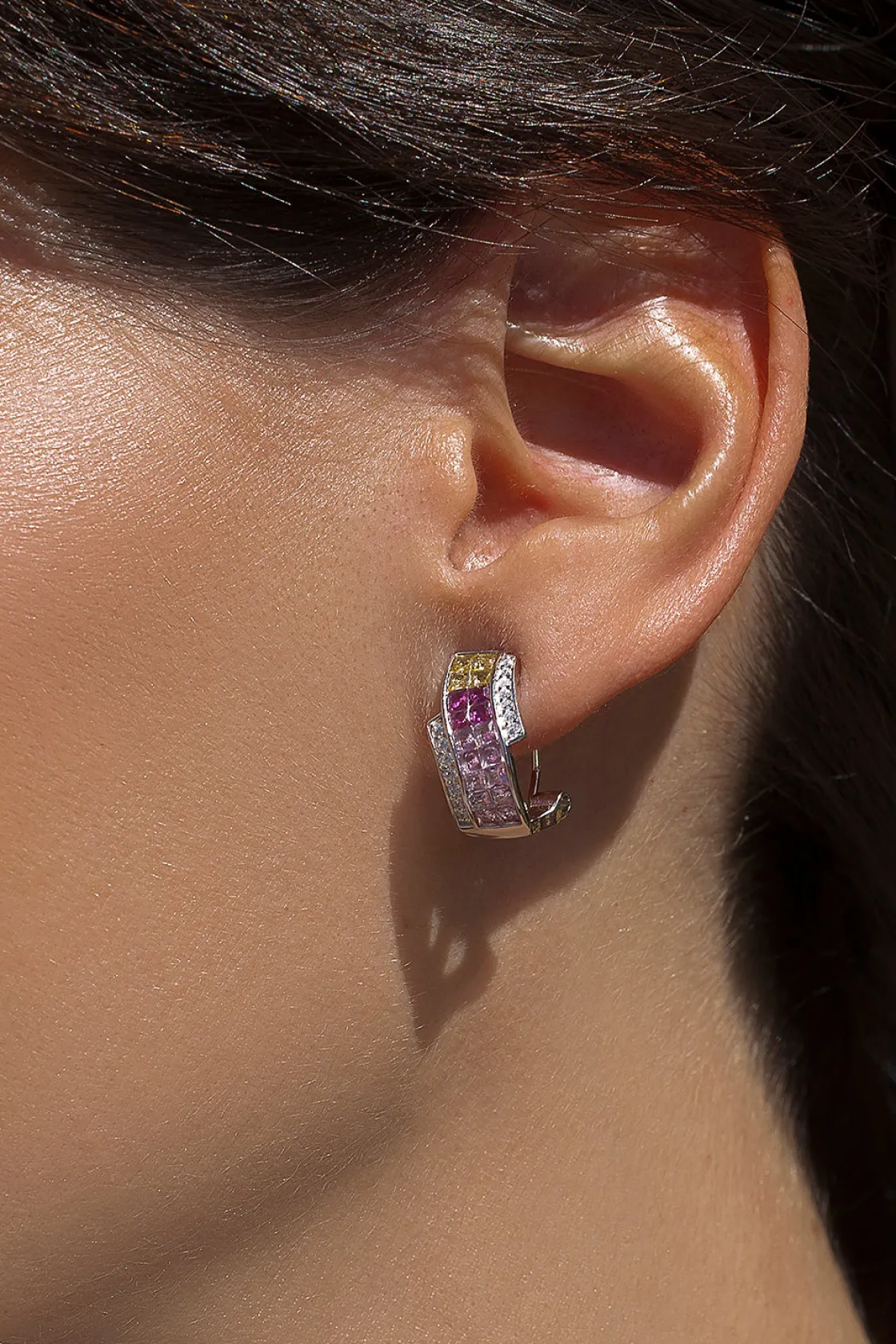Pendientes De Piedras De Colores | Pendientes Cierre Omega | LINEARGENT Pendientes cierre omega doble raíl tonos rosados