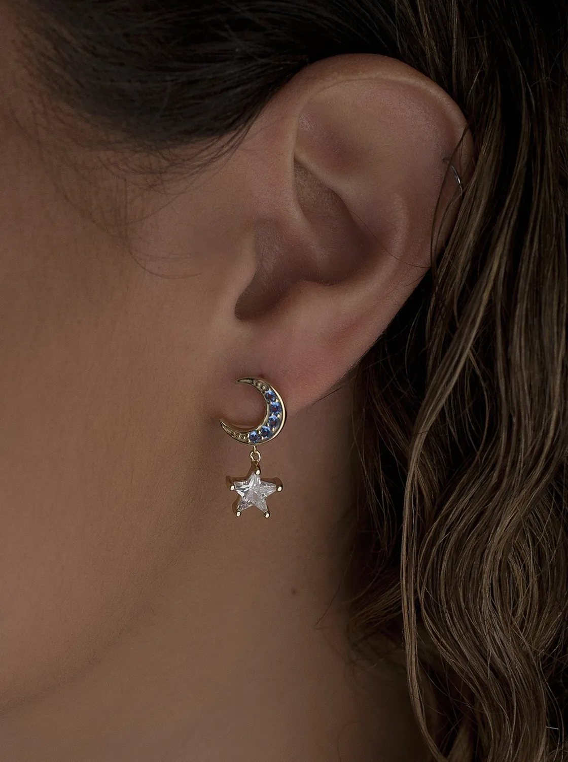 Pendientes Con Colgantes | LINEARGENT Pendientes con colgantes diseño lunar con gemas de colores