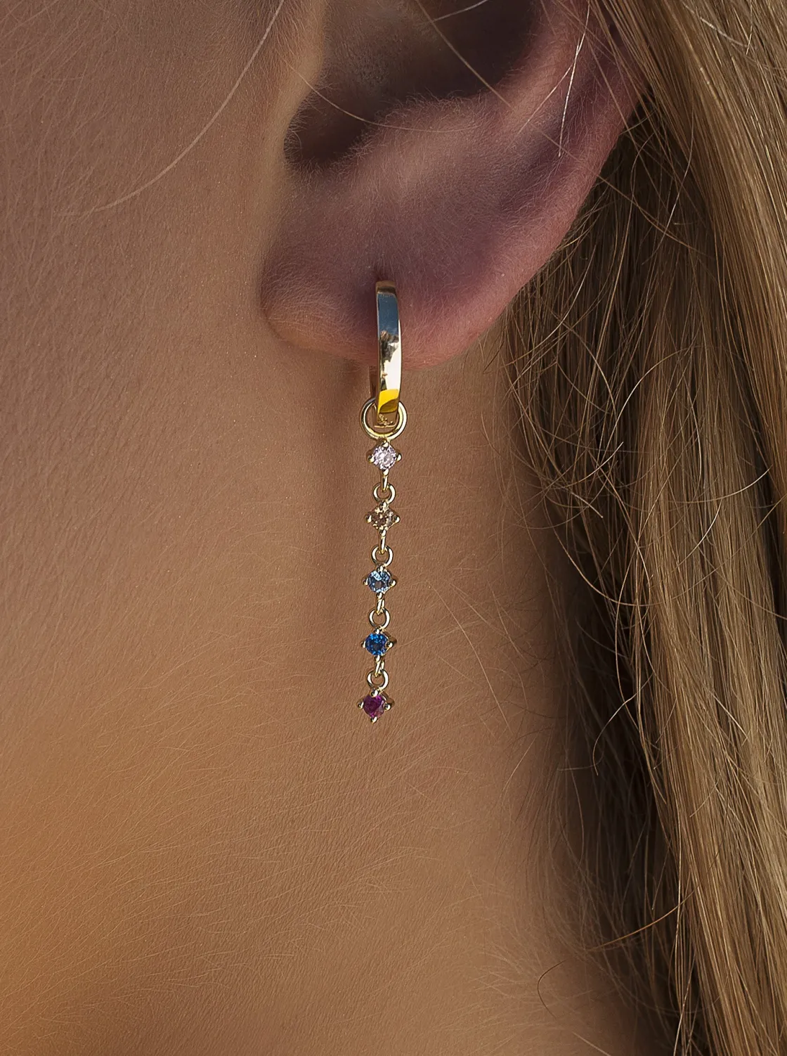 Pendientes Con Colgantes | LINEARGENT Pendientes con colgantes estilo aro con gemas multicolor