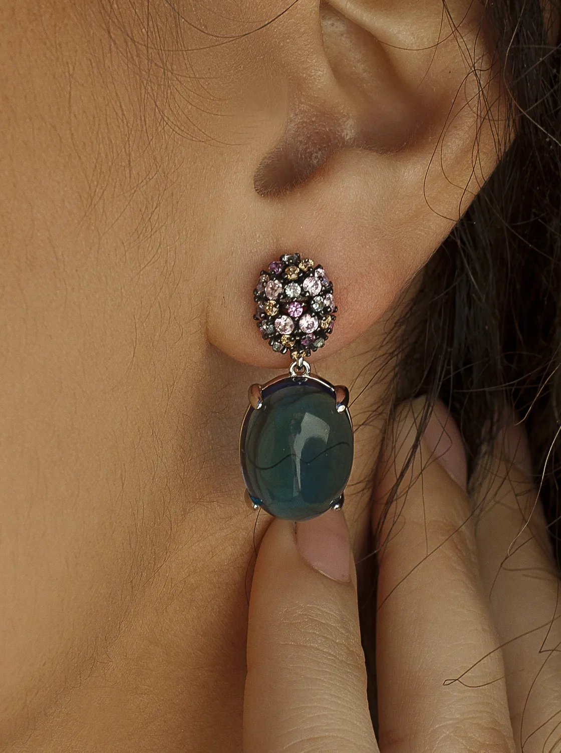 Pendientes De Piedras De Colores | LINEARGENT Pendientes con colgantes estilo cabouchón y circonitas