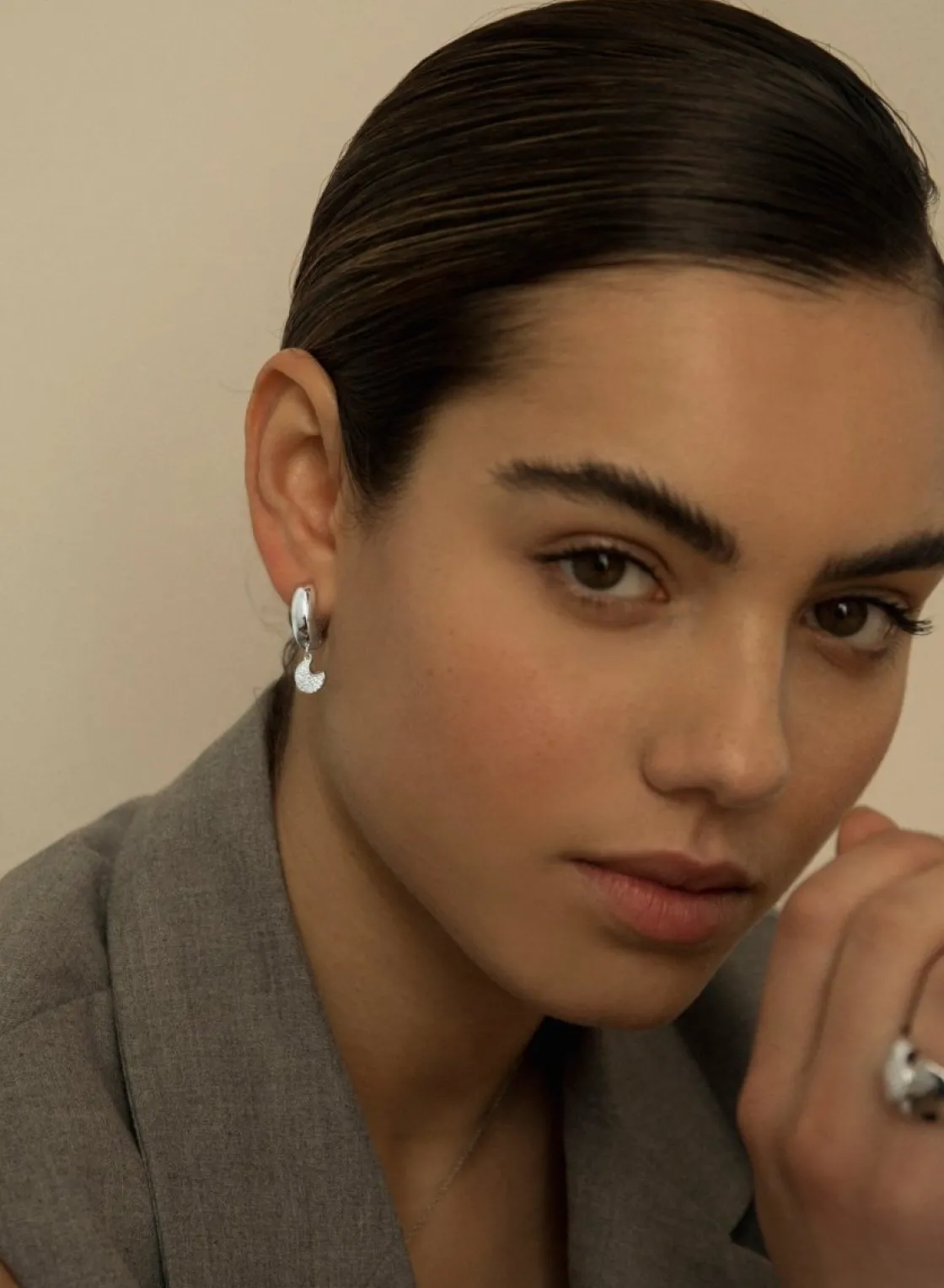 Pendientes Con Colgantes | LINEARGENT Pendientes con colgantes plata estilo aro móviles con motivo de luna y circonita