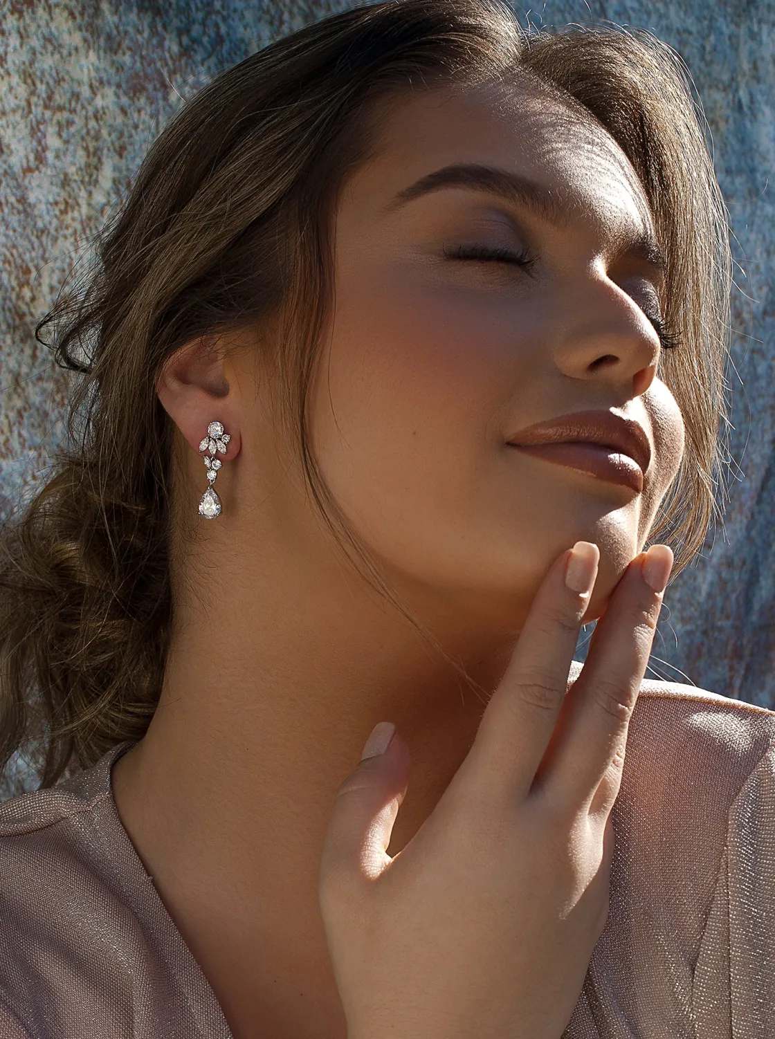 Pendientes Largos | LINEARGENT Pendientes de novia pequeños diseño floral con circonitas