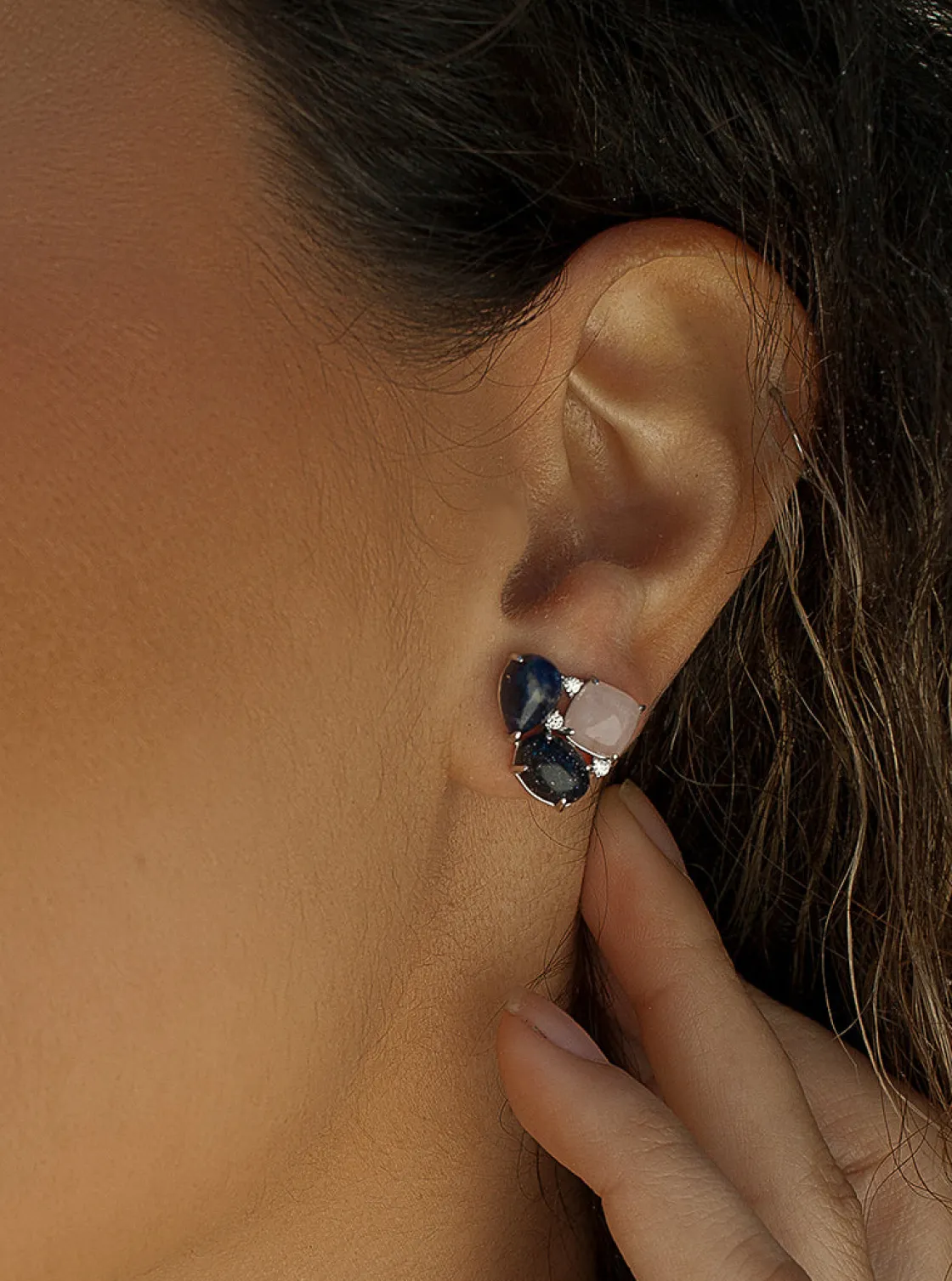 Pendientes De Piedra Natural | Pendientes Pequeños | LINEARGENT Pendientes de piedra natural diseño triangular con circonitas