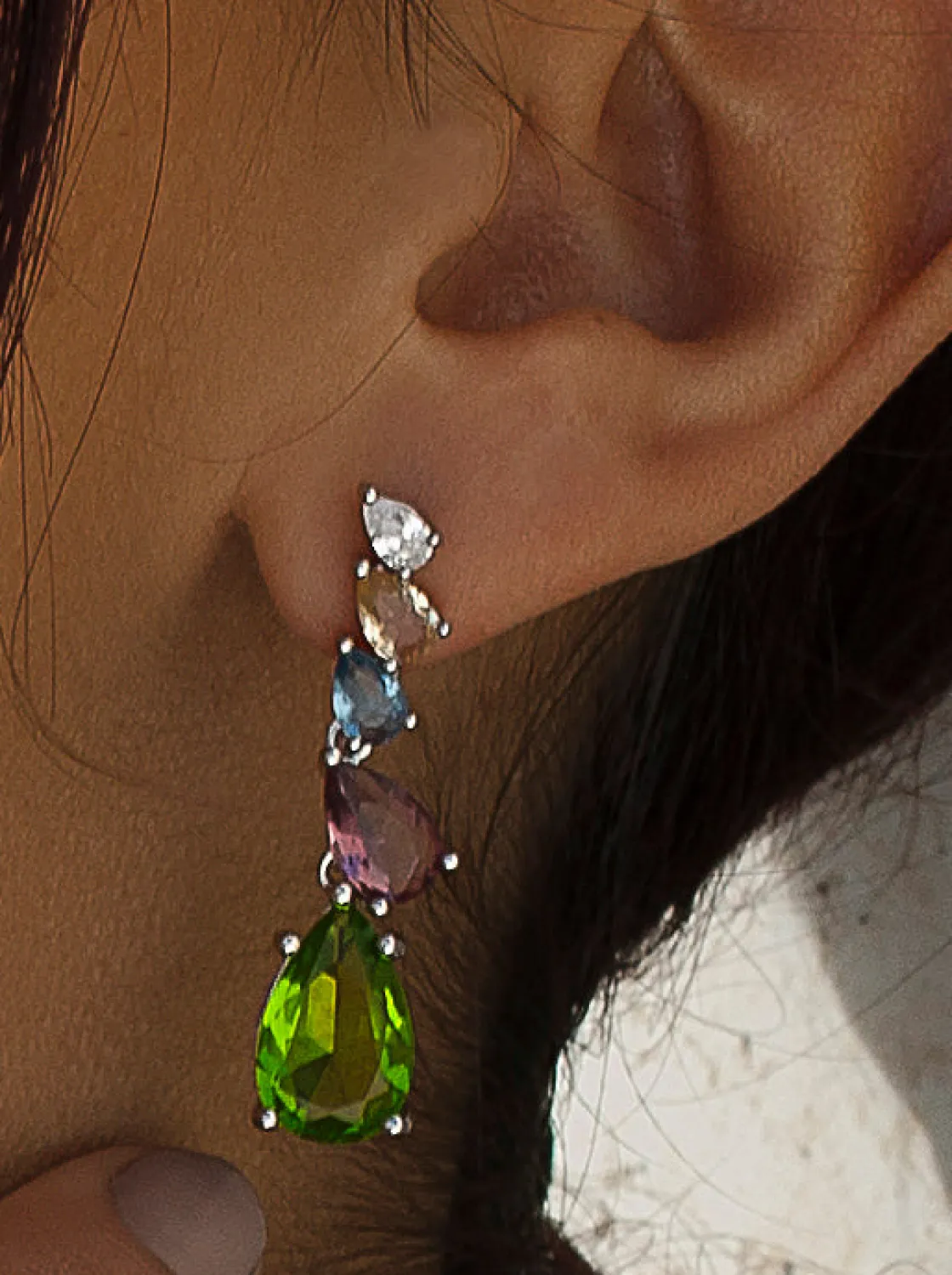 Pendientes Largos | Pendientes De Piedras De Colores | LINEARGENT Pendientes de piedras de colores diseño de cinco cuarzos