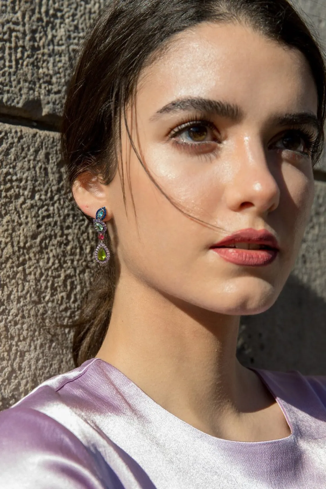 Pendientes Largos | Pendientes De Piedras De Colores | LINEARGENT Pendientes de piedras de colores diseño desigual brillantes