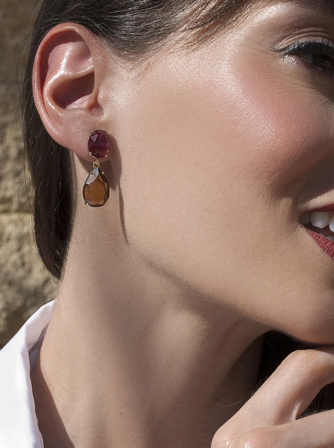 Pendientes De Piedras De Colores | LINEARGENT Pendientes de piedras de colores diseño lágrima tono ambar
