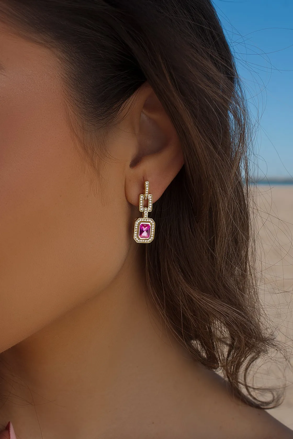 Pendientes De Piedras De Colores | LINEARGENT Pendientes de piedras de colores diseño octogonal tono fucsia